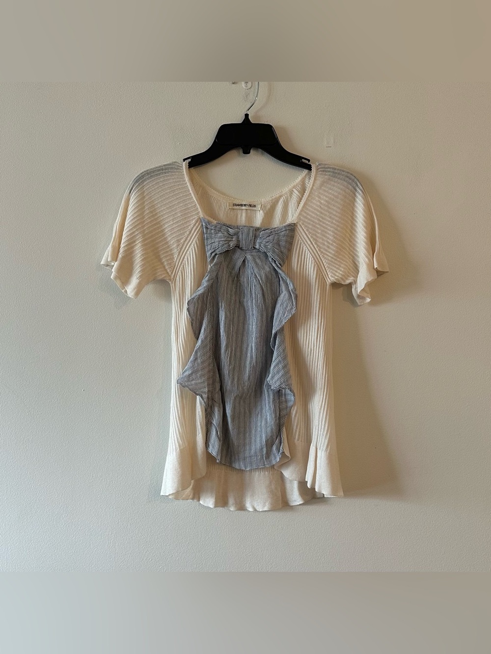 Jfashion Otome Kawaii Knit Bow Striped Tencel Silk Top Strawberry Fields XS?

Su